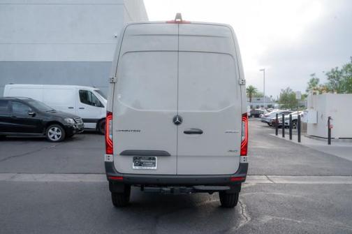 2025 Mercedes-Benz Sprinter 2500 Standard Roof