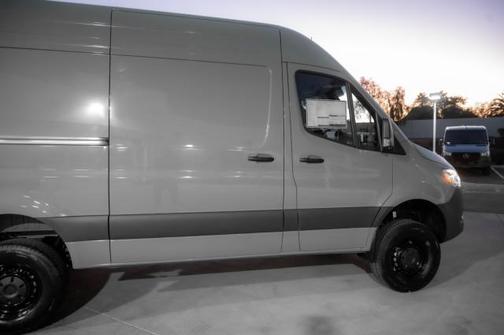 2026 Mercedes-Benz Sprinter 2500 Standard Roof