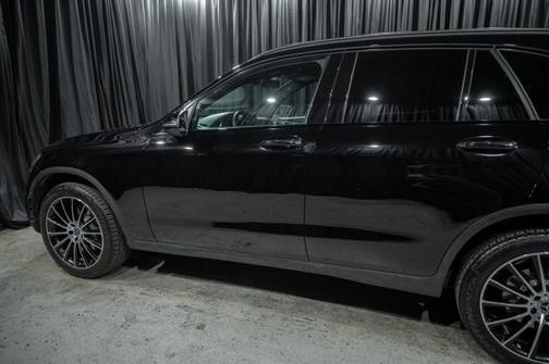 2022 Mercedes-Benz GLC 300 Base