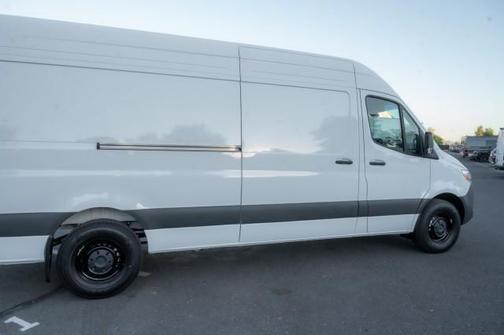 2025 Mercedes-Benz Sprinter 2500 High Roof
