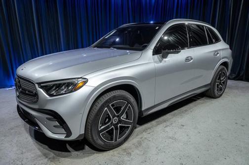 2025 Mercedes-Benz GLC 300 Base