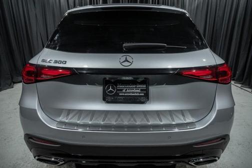 2025 Mercedes-Benz GLC 300 Base