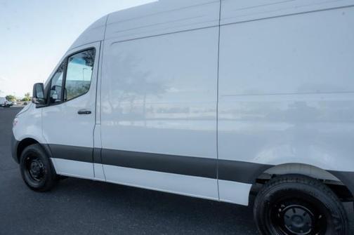 2025 Mercedes-Benz Sprinter 2500 High Roof