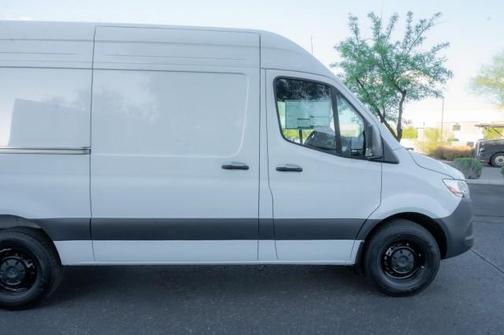 2025 Mercedes-Benz Sprinter 2500 High Roof