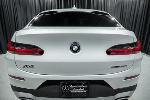 2024 BMW X4 xDrive30i
