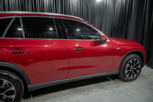 2025 Mercedes-Benz GLC 350e Base
