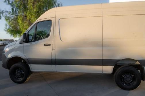 2025 Mercedes-Benz Sprinter 2500 Standard Roof