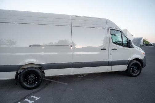 2025 Mercedes-Benz Sprinter 2500 High Roof