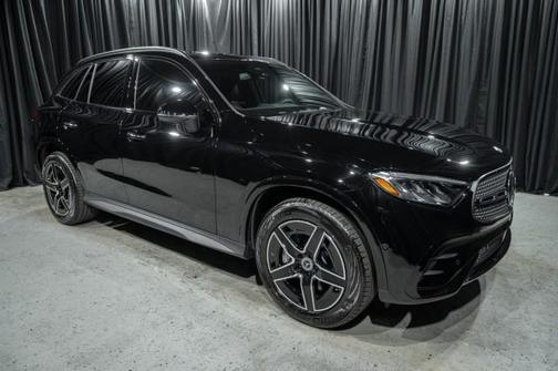 2025 Mercedes-Benz GLC 300 Base