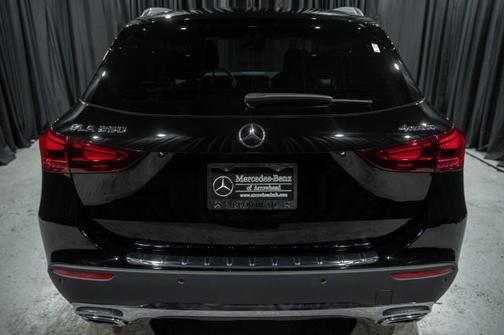 2025 Mercedes-Benz GLA 250 4MATIC