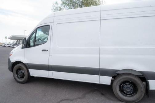2025 Mercedes-Benz Sprinter 2500 Standard Roof