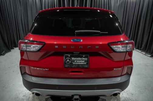 2020 Ford Escape Titanium