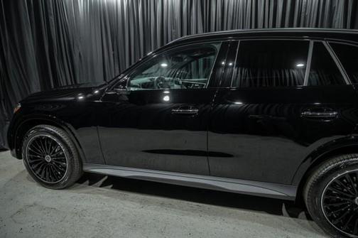 2026 Mercedes-Benz GLC 300 Base