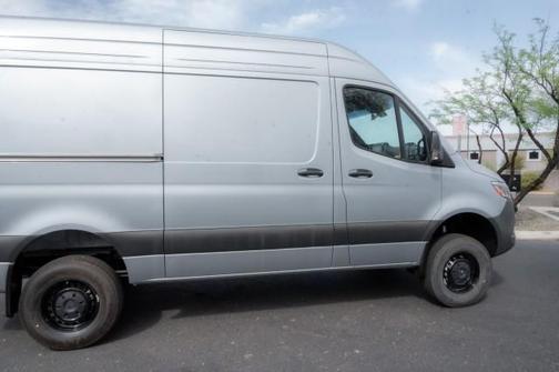 2025 Mercedes-Benz Sprinter 2500 Standard Roof