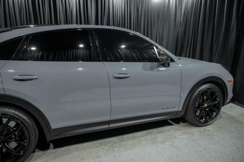 2023 Porsche Cayenne Turbo GT
