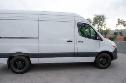 2025 Mercedes-Benz Sprinter 2500 Standard Roof