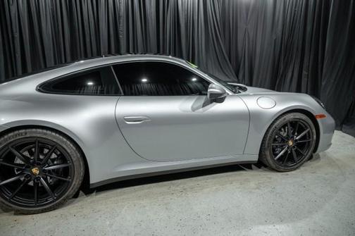 2023 Porsche 911 Carrera