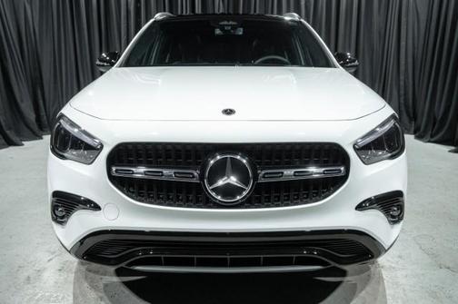 Polar White 2026 Mercedes-Benz GLA 250 4MATIC