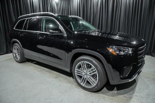 2026 Mercedes-Benz GLS 450 4MATIC