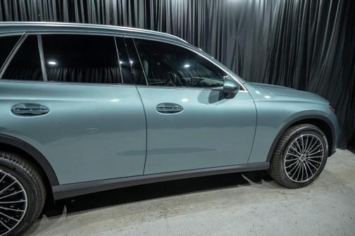 2026 Mercedes-Benz GLC 300 Base