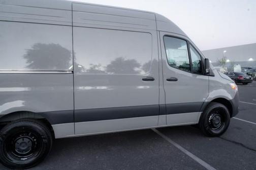 2026 Mercedes-Benz Sprinter 2500 Standard Roof
