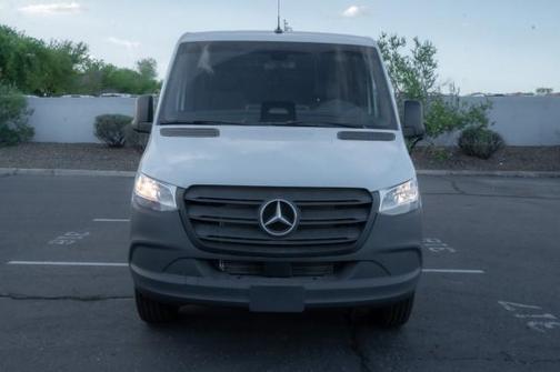 2025 Mercedes-Benz Sprinter 2500 Standard Roof