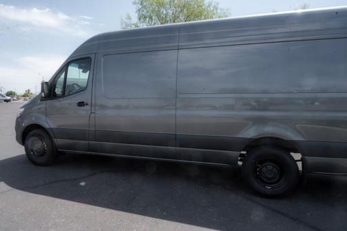 2025 Mercedes-Benz Sprinter 2500 High Roof