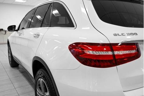 2019 Mercedes-Benz GLC 300 Base