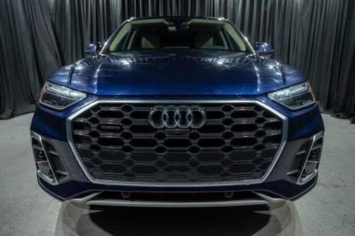 2022 Audi Q5 45 S line Premium Plus