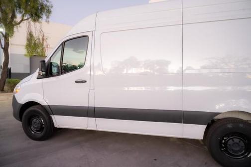 2025 Mercedes-Benz Sprinter 2500 Standard Roof
