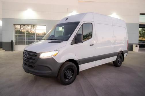 2025 Mercedes-Benz Sprinter 2500 Standard Roof