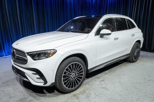 2025 Mercedes-Benz GLC 300 4MATIC