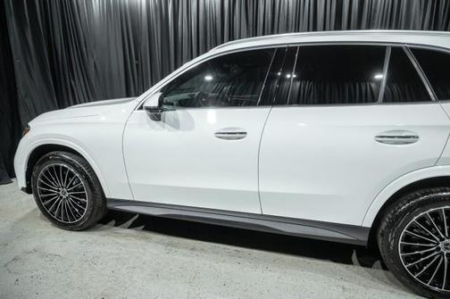 2026 Mercedes-Benz GLC 300 Base