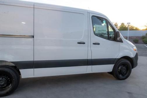 2025 Mercedes-Benz Sprinter 2500 Standard Roof