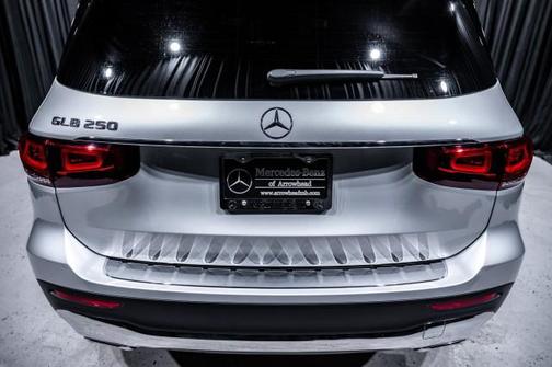2023 Mercedes-Benz GLB 250 Base