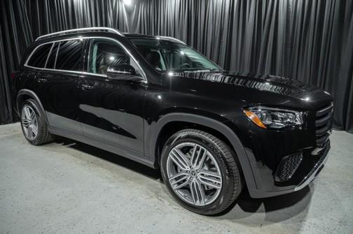 2026 Mercedes-Benz GLS 450 4MATIC