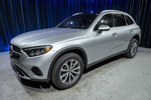 2025 Mercedes-Benz GLC 300 Base
