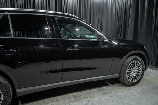 2025 Mercedes-Benz GLC 300 Base