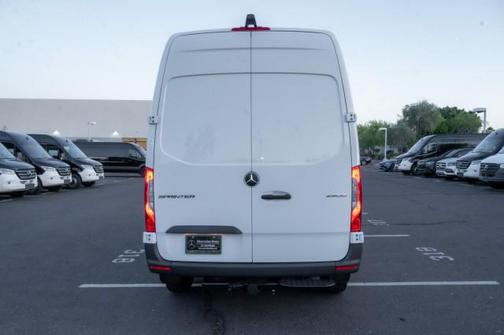 2025 Mercedes-Benz Sprinter 2500 Standard Roof