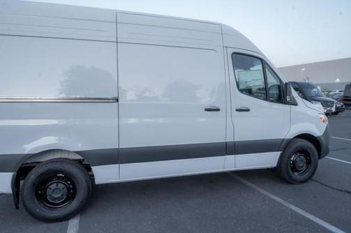 2025 Mercedes-Benz Sprinter 2500 Standard Roof