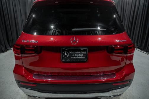 2026 Mercedes-Benz GLB 250 4MATIC