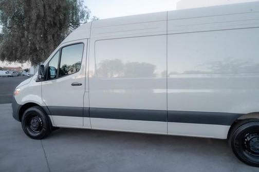 2026 Mercedes-Benz Sprinter 2500 High Roof