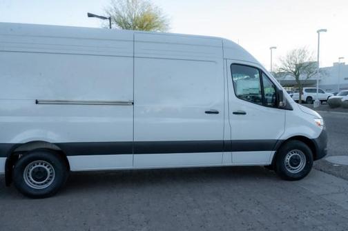 2025 Mercedes-Benz Sprinter 2500 High Roof