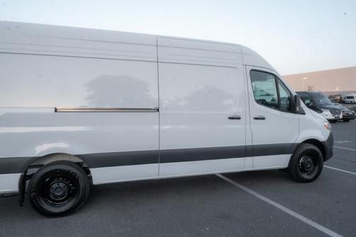 2025 Mercedes-Benz Sprinter 2500 High Roof