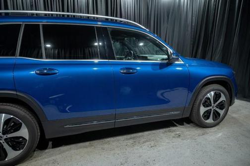 2024 Mercedes-Benz GLB 250 4MATIC