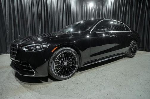 Obsidian Black Metallic 2026 Mercedes-Benz S-Class 4MATIC