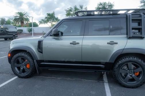 2021 Land Rover Defender 110 X-Dynamic HSE