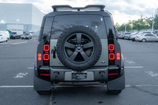 2021 Land Rover Defender 110 X-Dynamic HSE