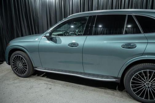 2025 Mercedes-Benz GLC 300 4MATIC
