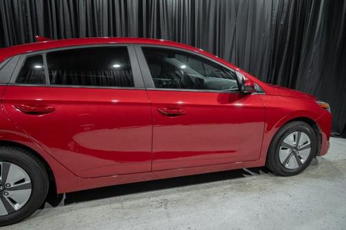 2022 Hyundai IONIQ Hybrid Blue